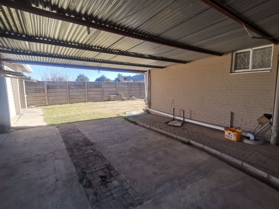 5 Bedroom Property for Sale in Senekal Free State